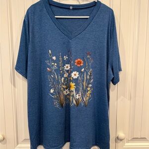 Women's Blue V-Neck Short Sleeve Tee with Floral Print 2 XL